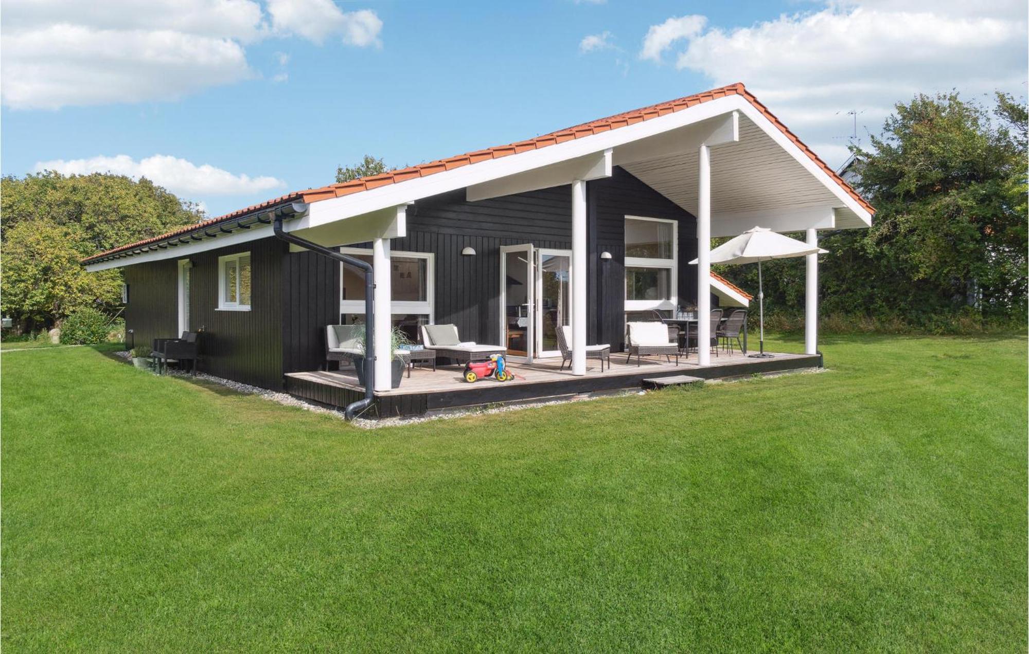 Amazing Home In Askeby With Sauna Exterior foto